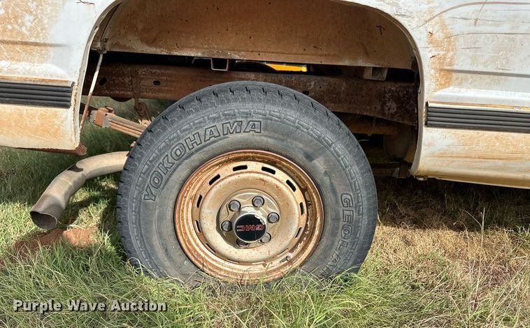 image for item ER8133 1997 GMC Sierra 1500 pickup truck