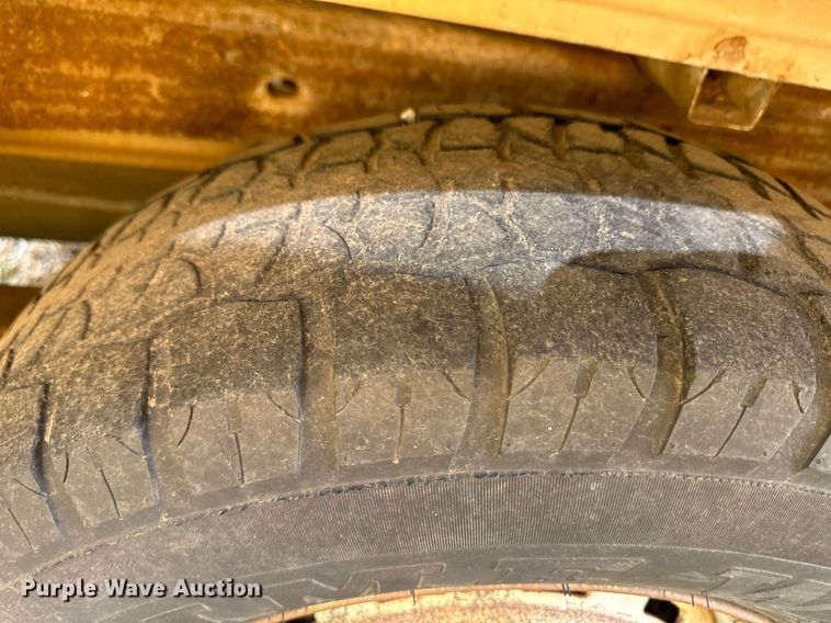 image for item ER8133 1997 GMC Sierra 1500 pickup truck