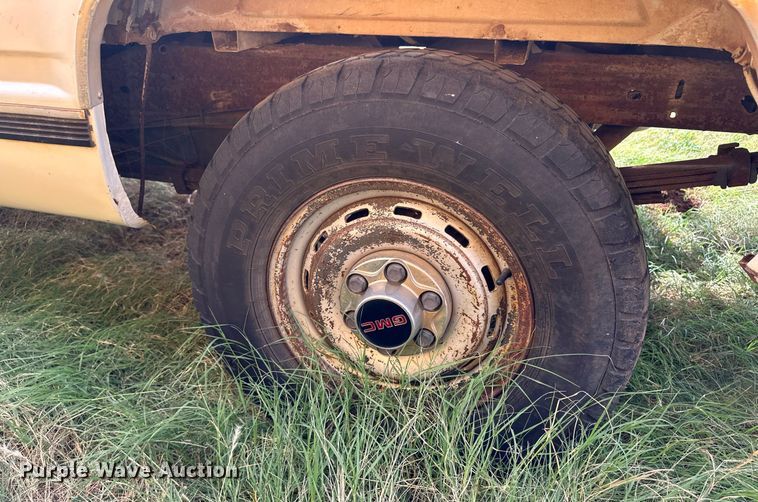 image for item ER8133 1997 GMC Sierra 1500 pickup truck