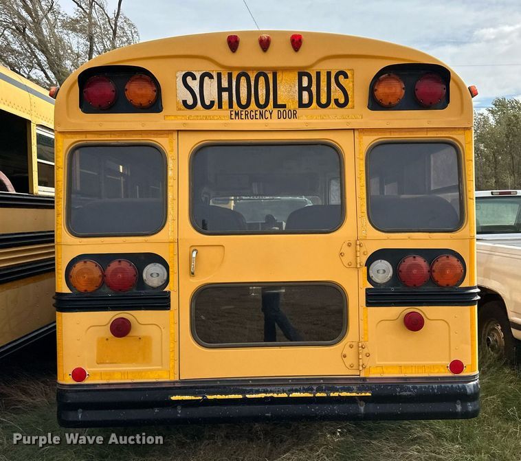 image for item ER8134 1994 Chevrolet G30 school bus