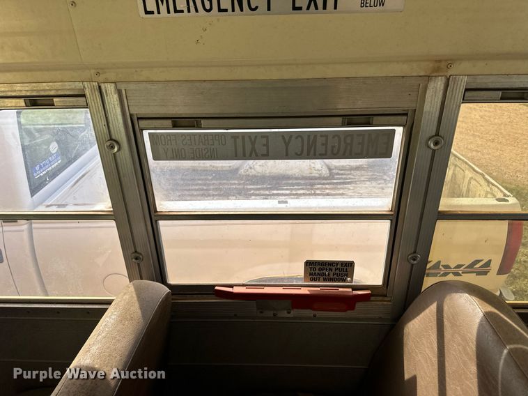 image for item ER8134 1994 Chevrolet G30 school bus