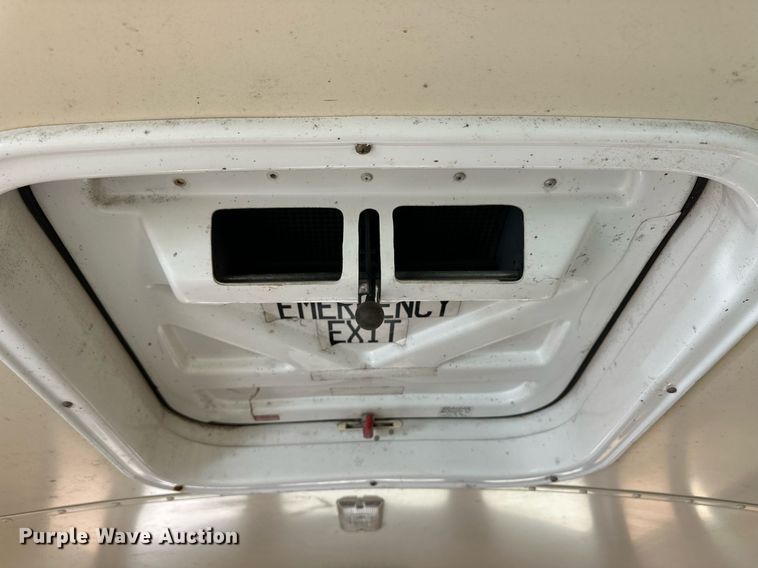 image for item ER8134 1994 Chevrolet G30 school bus