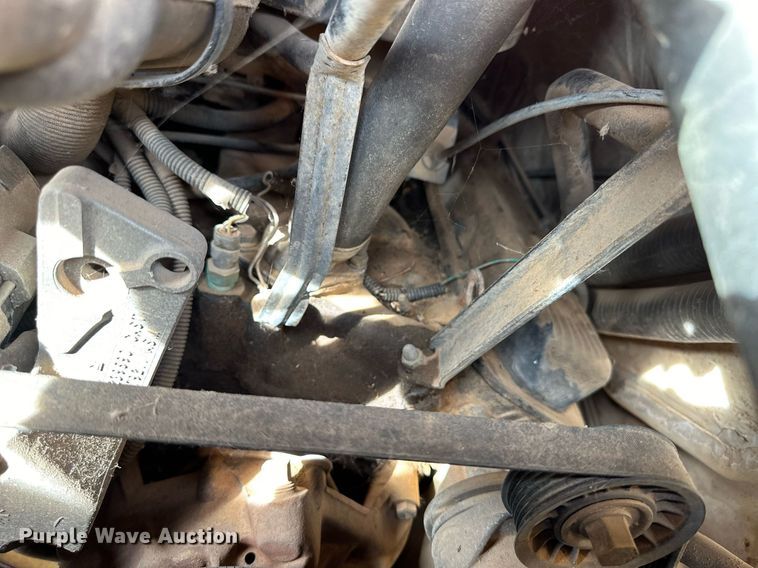 image for item ER8134 1994 Chevrolet G30 school bus