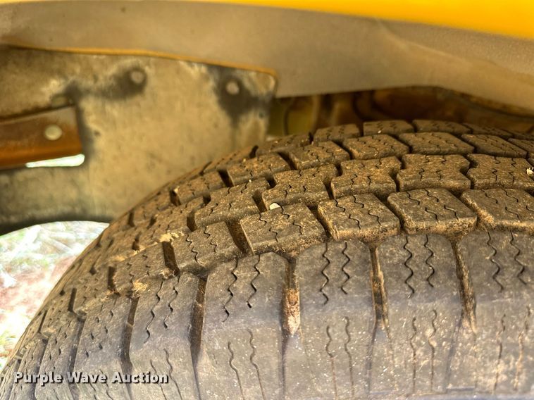 image for item ER8134 1994 Chevrolet G30 school bus