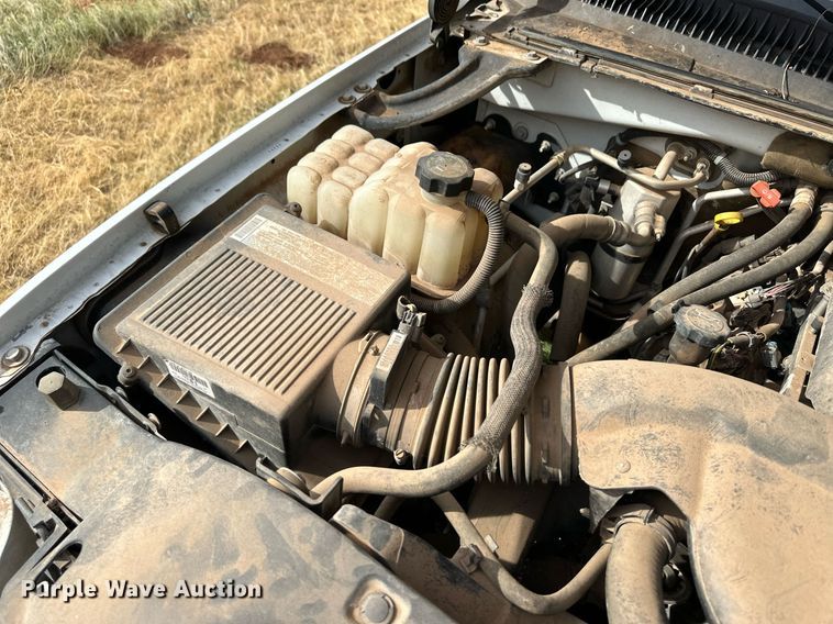 image for item ER8135 2005 Chevrolet Suburban 1500 SUV