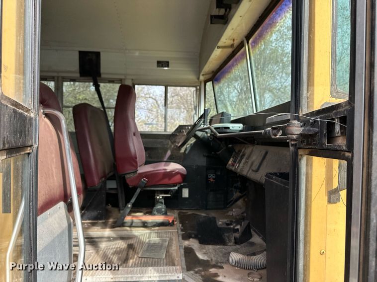 image for item ER8136 1999 Blue Bird CV20 school bus