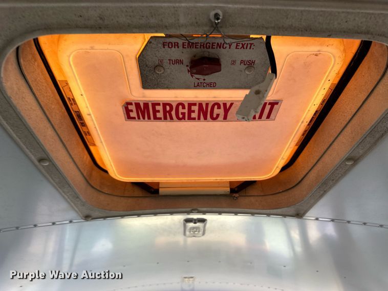 image for item ER8136 1999 Blue Bird CV20 school bus