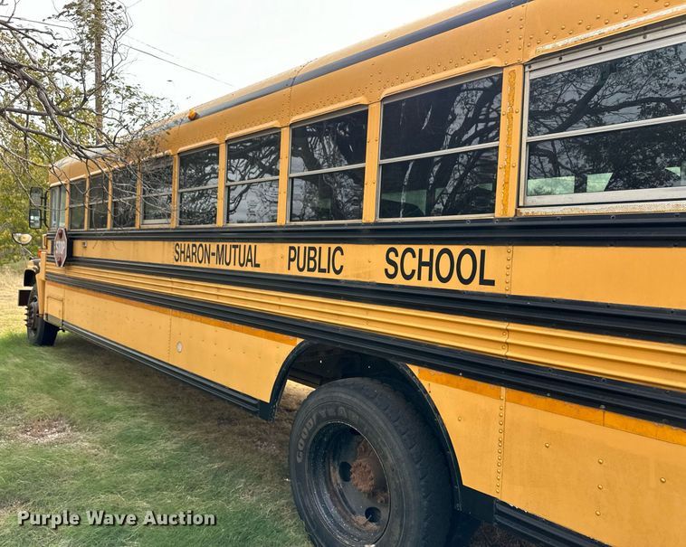 image for item ER8137 1999 Blue Bird CV20 school bus