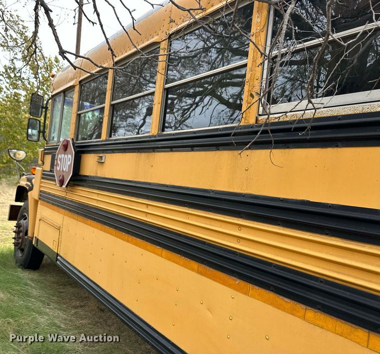 image for item ER8137 1999 Blue Bird CV20 school bus