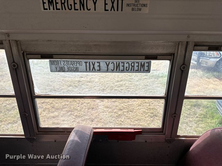 image for item ER8137 1999 Blue Bird CV20 school bus