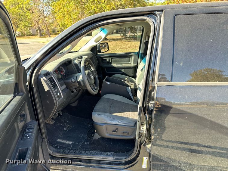 image for item JE9316 2013 Dodge Ram 1500 Crew Cab pickup truck