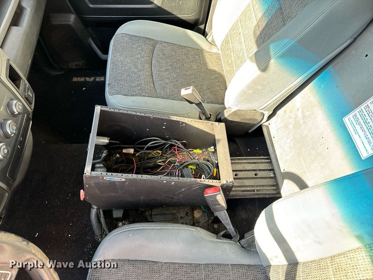 image for item JE9316 2013 Dodge Ram 1500 Crew Cab pickup truck