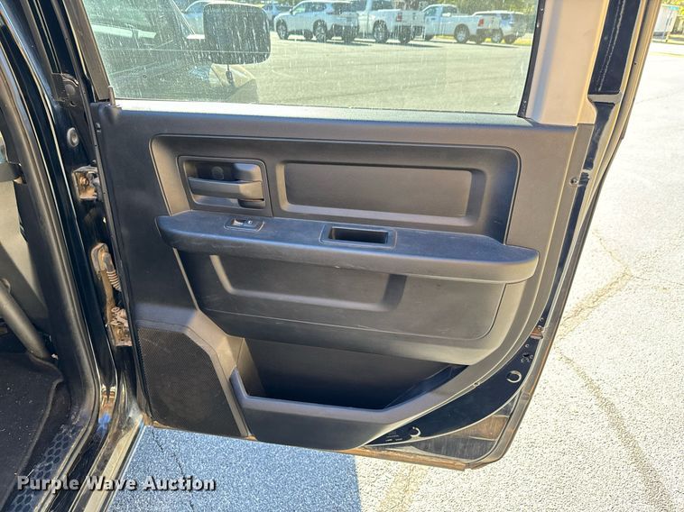 image for item JE9316 2013 Dodge Ram 1500 Crew Cab pickup truck