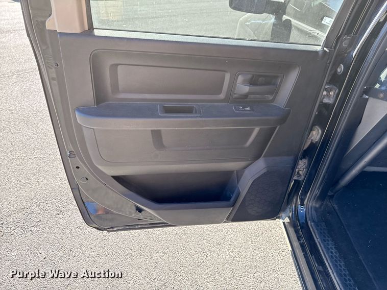 image for item JE9316 2013 Dodge Ram 1500 Crew Cab pickup truck