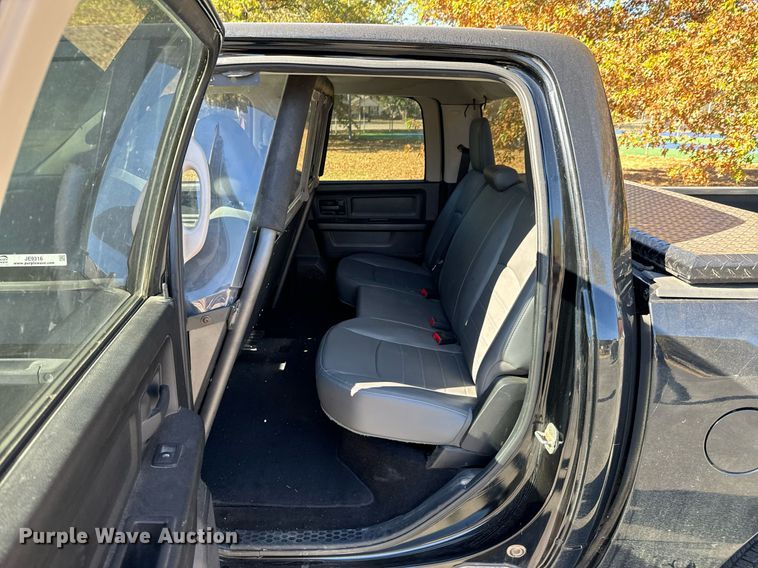 image for item JE9316 2013 Dodge Ram 1500 Crew Cab pickup truck