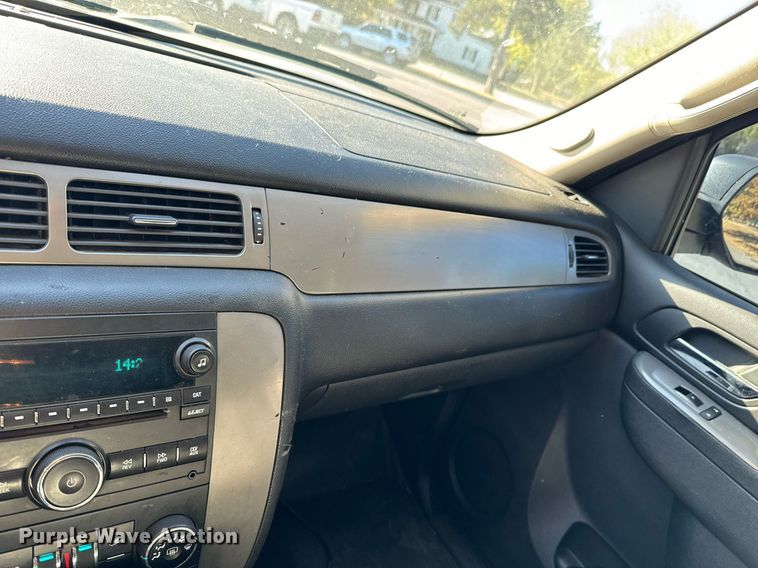 image for item JE9319 2012 Chevrolet Tahoe Police SUV