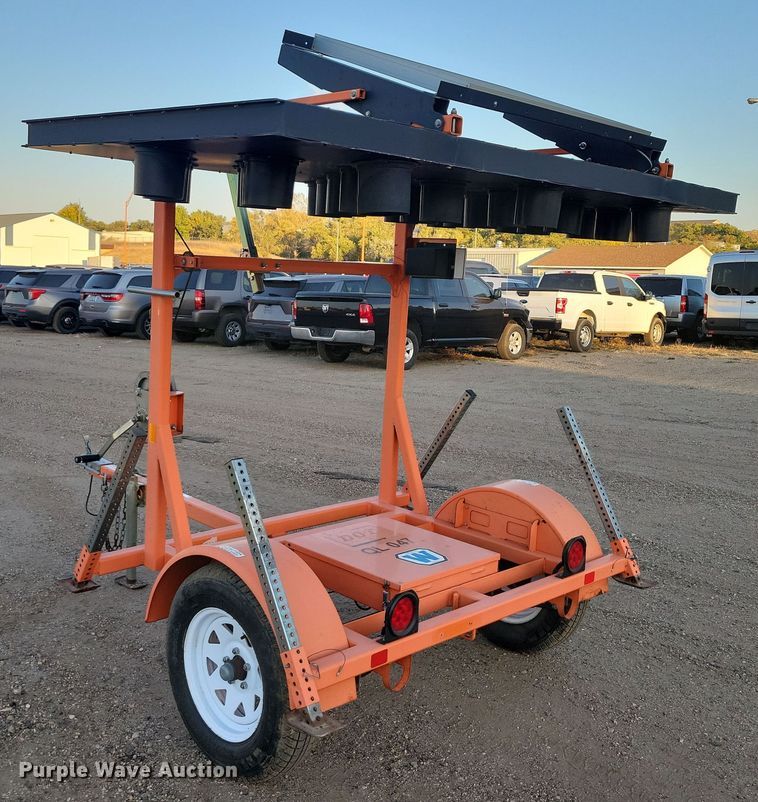 image for item JH9928 2010 Wanco WTSP arrow board trailer