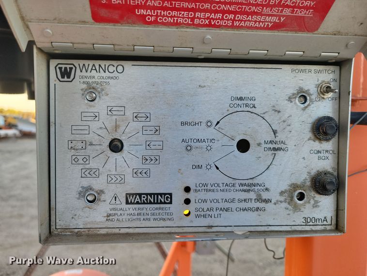 image for item JH9928 2010 Wanco WTSP arrow board trailer