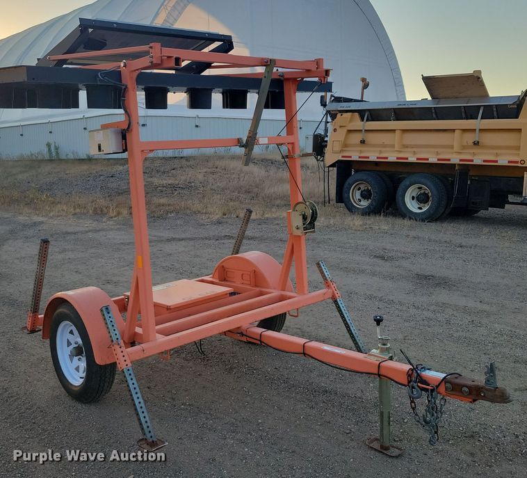 image for item JH9929 2010 Wanco WTSP arrow board trailer