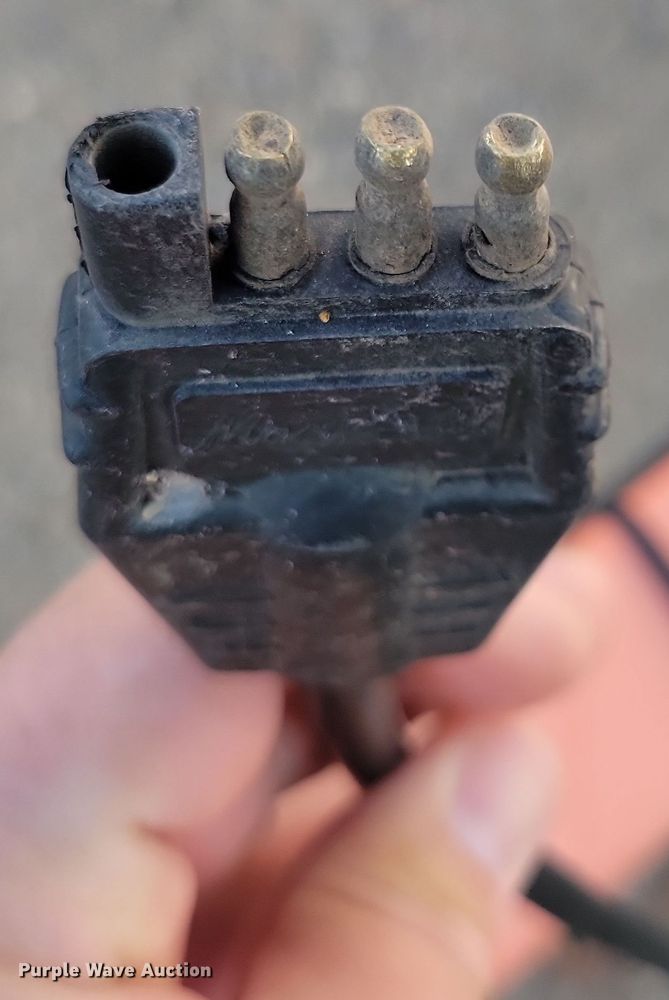 image for item JH9929 2010 Wanco WTSP arrow board trailer