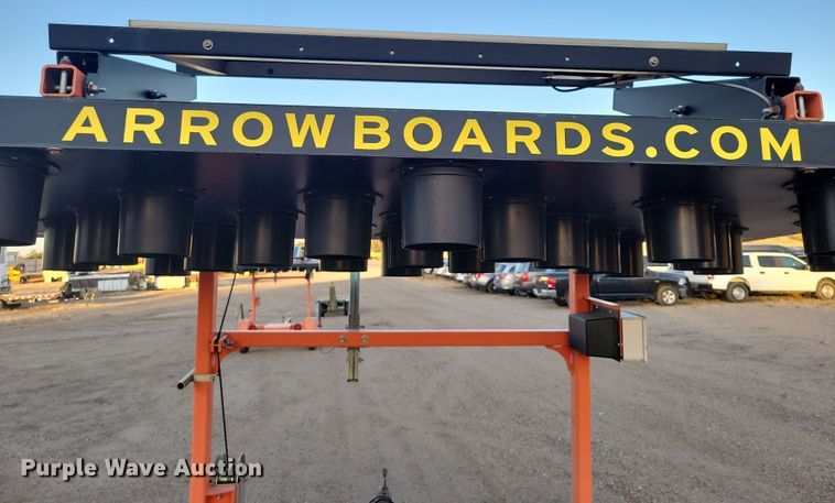 image for item JH9929 2010 Wanco WTSP arrow board trailer