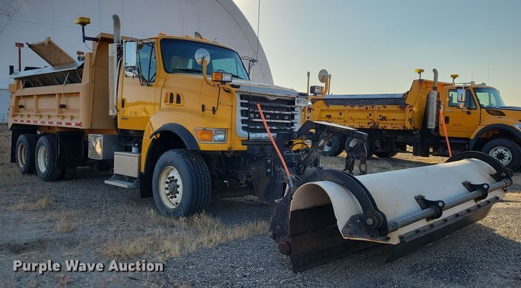 image for item JH9930 2007 Sterling L-Line dump truck