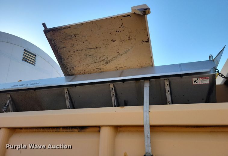 image for item JH9930 2007 Sterling L-Line dump truck