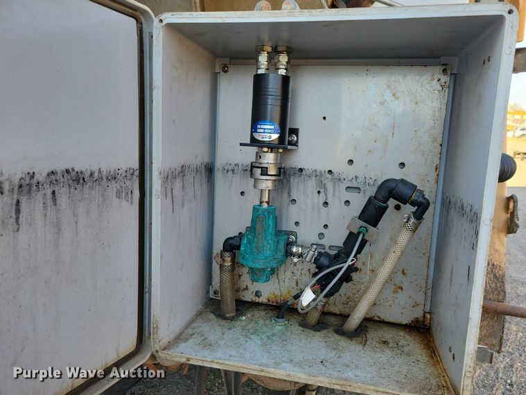 image for item JH9930 2007 Sterling L-Line dump truck