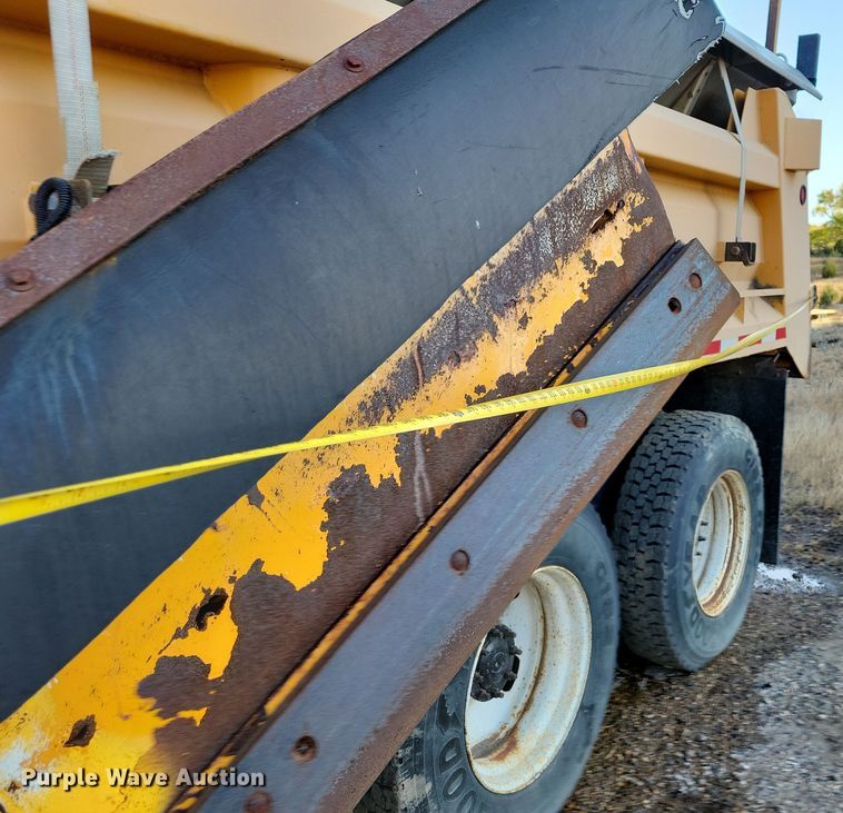 image for item JH9930 2007 Sterling L-Line dump truck