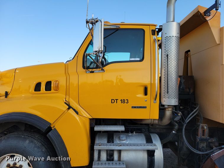 image for item JH9930 2007 Sterling L-Line dump truck