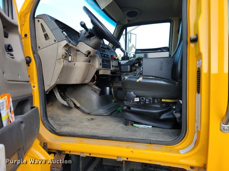 image for item JH9930 2007 Sterling L-Line dump truck