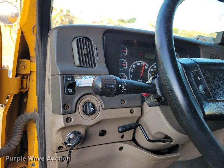 image for item JH9930 2007 Sterling L-Line dump truck