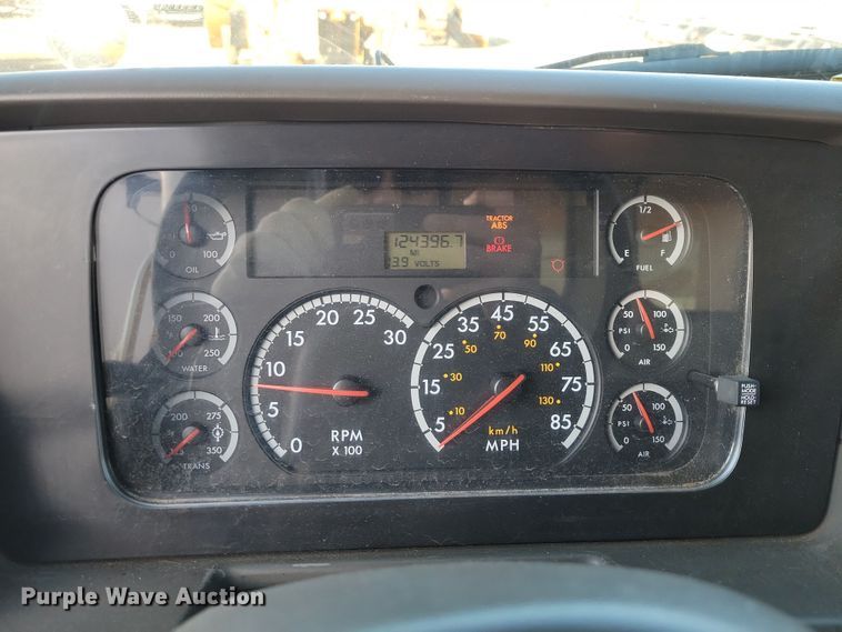 image for item JH9930 2007 Sterling L-Line dump truck