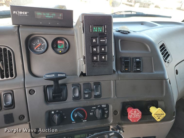 image for item JH9930 2007 Sterling L-Line dump truck