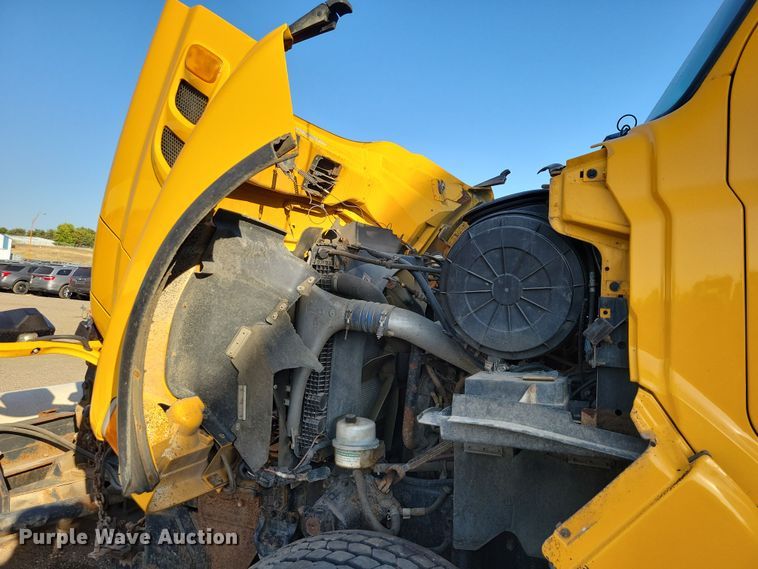 image for item JH9930 2007 Sterling L-Line dump truck