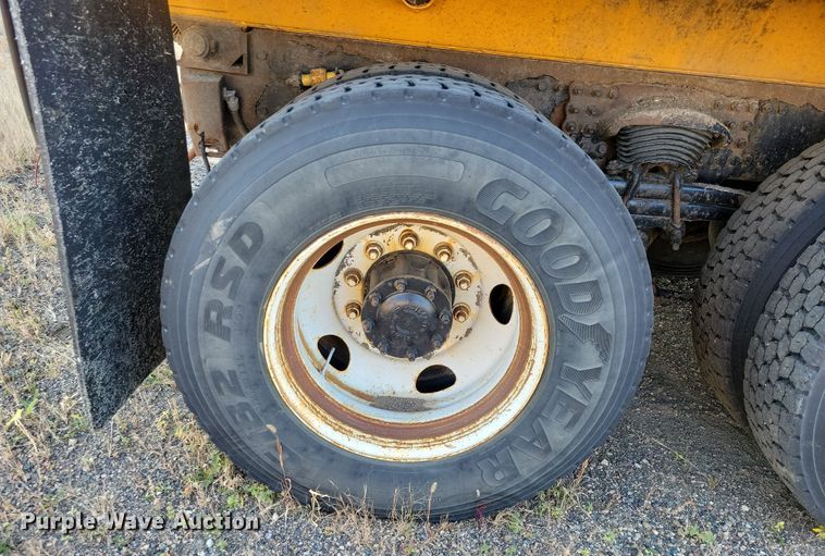 image for item JH9930 2007 Sterling L-Line dump truck