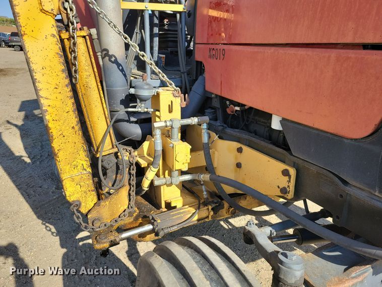 image for item JH9931 2001 Case IH MX100 tractor