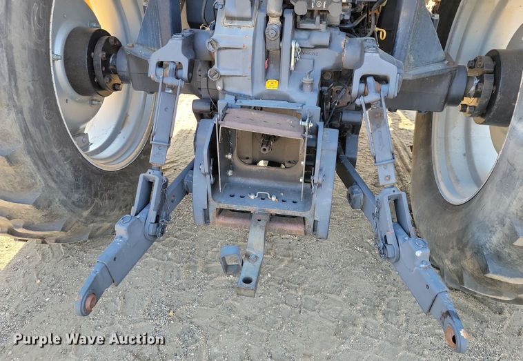 image for item JH9931 2001 Case IH MX100 tractor