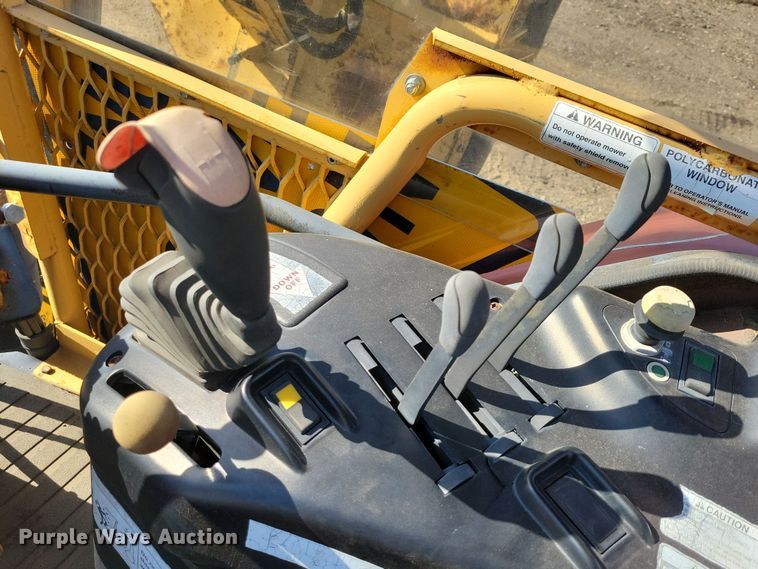 image for item JH9931 2001 Case IH MX100 tractor