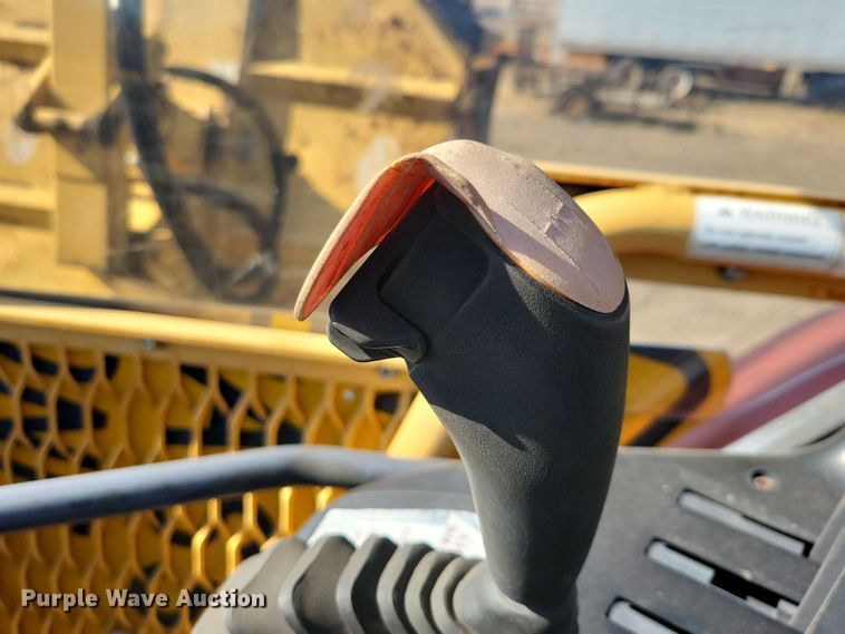 image for item JH9931 2001 Case IH MX100 tractor