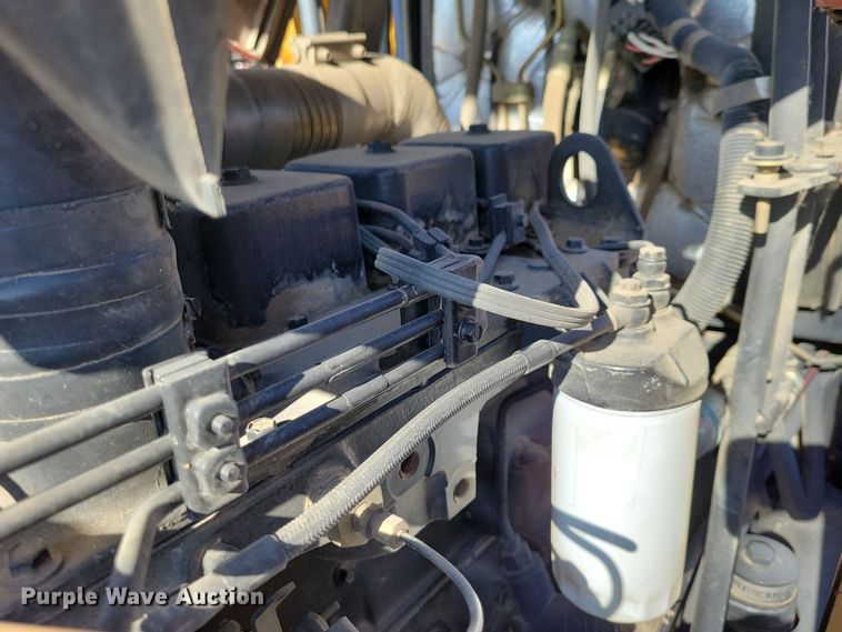 image for item JH9931 2001 Case IH MX100 tractor