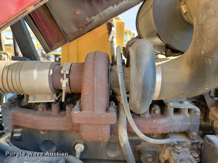 image for item JH9931 2001 Case IH MX100 tractor