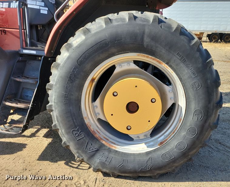 image for item JH9931 2001 Case IH MX100 tractor