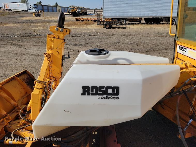 2005 Rosco RB48 broom in Pierre, SD Item JH9933 for sale Purple Wave