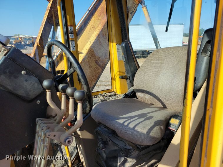 image for item JH9934 2001 John Deere 772CH motor grader