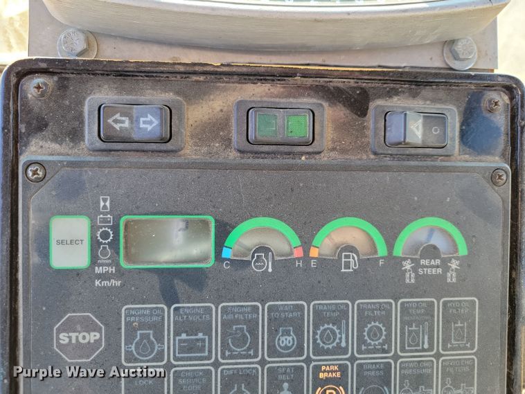 image for item JH9934 2001 John Deere 772CH motor grader