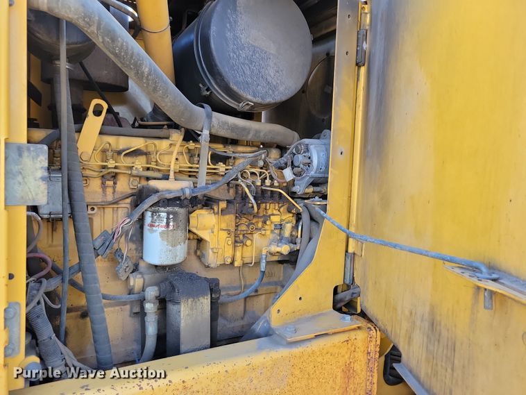 image for item JH9934 2001 John Deere 772CH motor grader