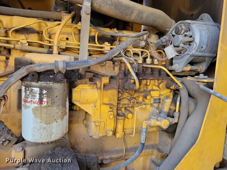 image for item JH9934 2001 John Deere 772CH motor grader