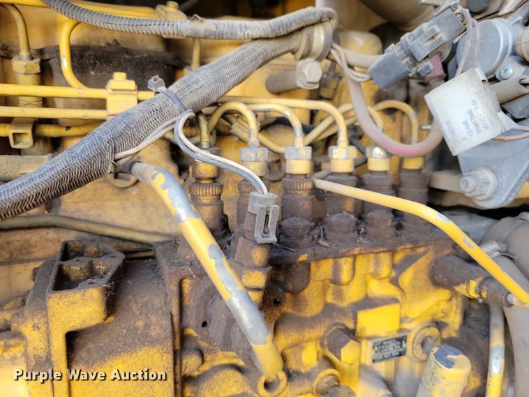 image for item JH9934 2001 John Deere 772CH motor grader