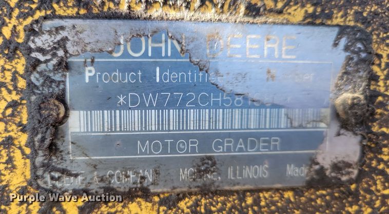 image for item JH9934 2001 John Deere 772CH motor grader